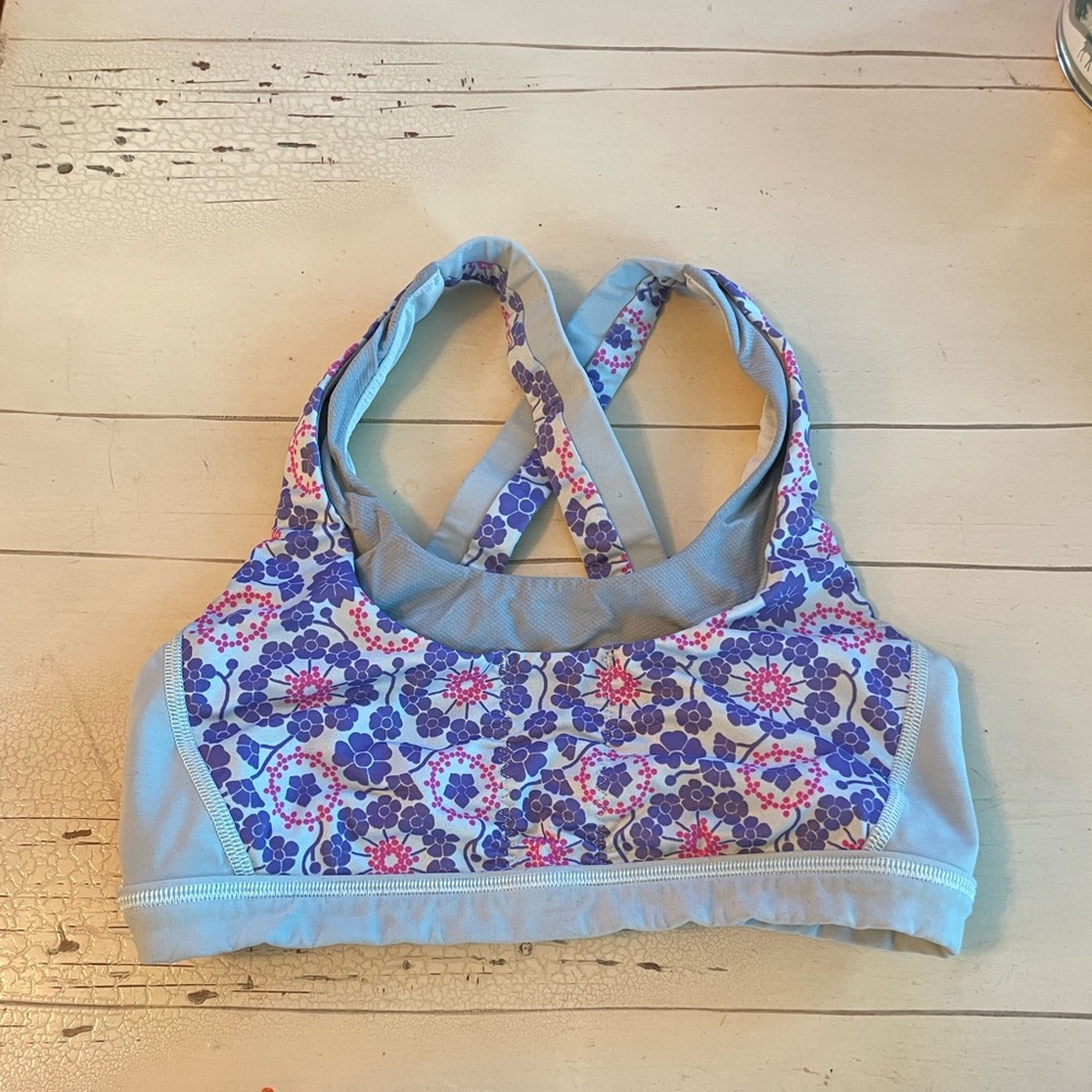 Lululemon sports bra 4